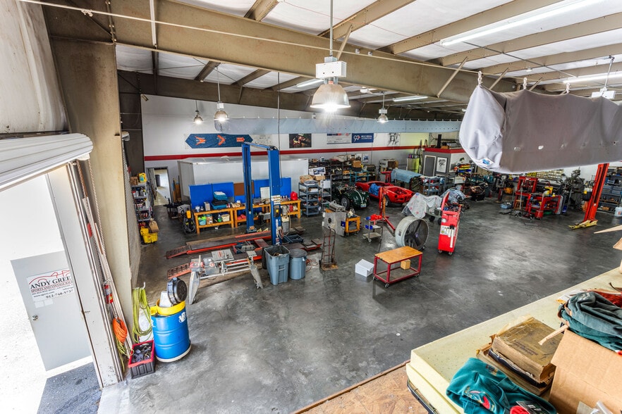 More Photos Of 205 Bourne Blvd, Savannah Warehouse For Sale