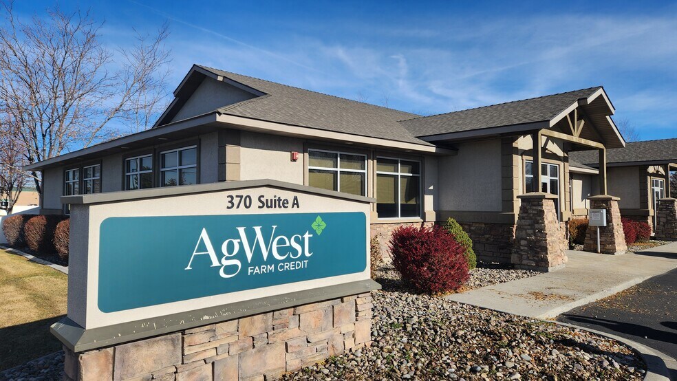 More Photos Of 370 N Meridian St, Blackfoot Office For Lease