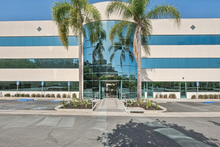 More Photos Of 20532 El Toro Rd, Mission Viejo Office For Sale
