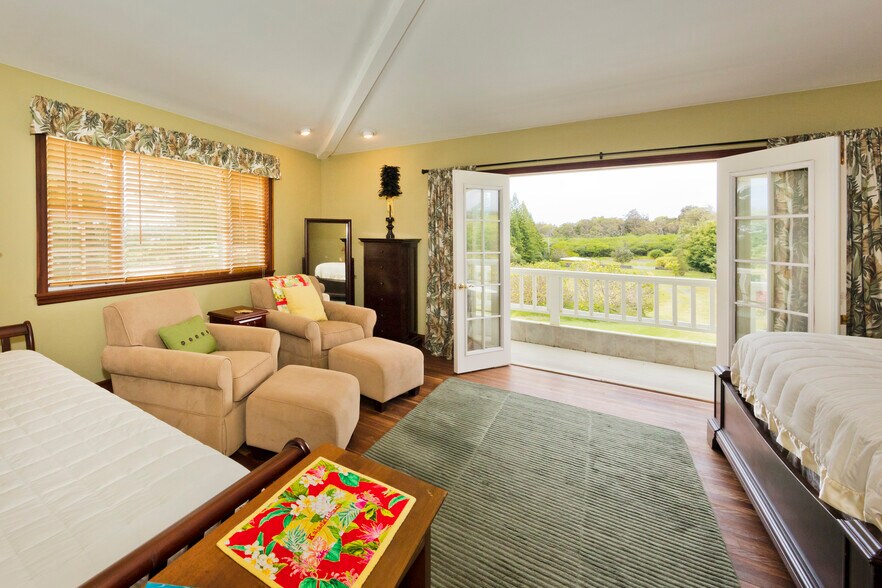 More Photos Of 94-2152 S Point Rd, Naalehu Hotel For Sale