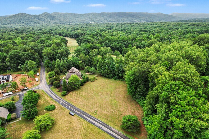 More Photos Of 390 Saddleback Knl, Nellysford Specialty For Sale