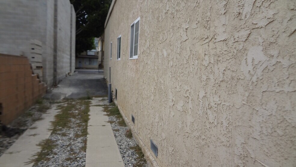 More Photos Of 4160 Verdugo Rd, Los Angeles Office For Sale