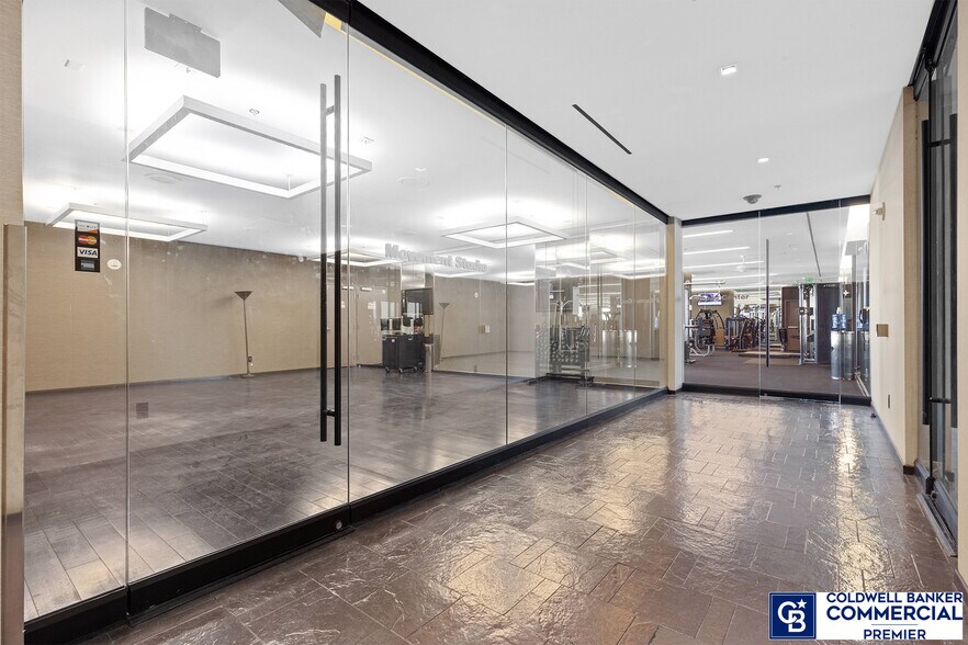 More Photos Of 4381 W Flamingo Rd, Las Vegas Hotel For Lease