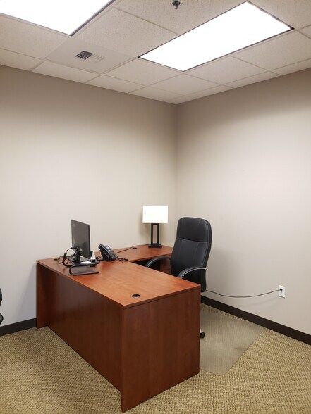 More Photos Of 2300 E Third Loop, Vancouver Office For Sale