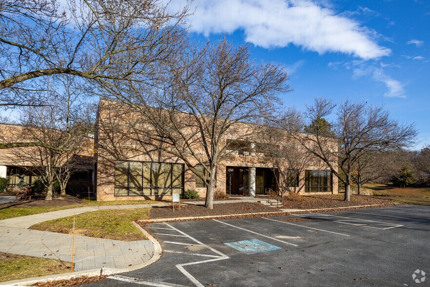 More Photos Of 1510 Valley Center Pky, Bethlehem Light Manufacturing For Lease