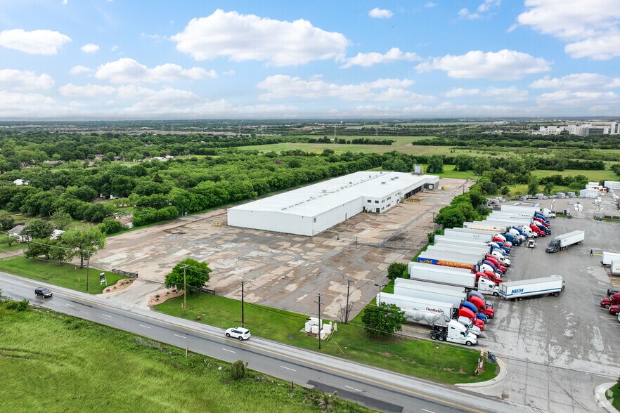 More Photos Of 350 Garden Acres Dr, Fort Worth Refrigeration Cold Storage For Lease