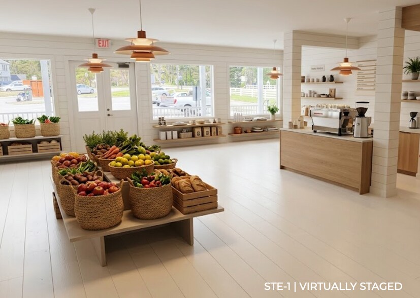 More Photos Of 3 Sidecut Rd, Redding Storefront Retail Residential For Lease