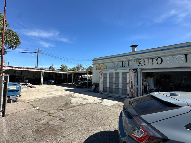 More Photos Of 1429 W 5th St, Santa Ana Auto Repair For Sale