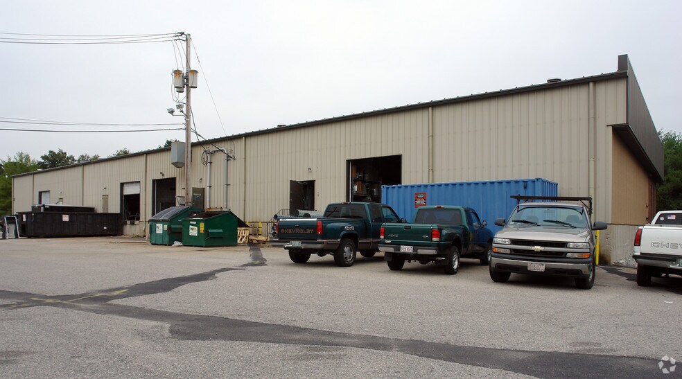 More Photos Of 200 Recreation Park Dr, Hingham Warehouse For Lease