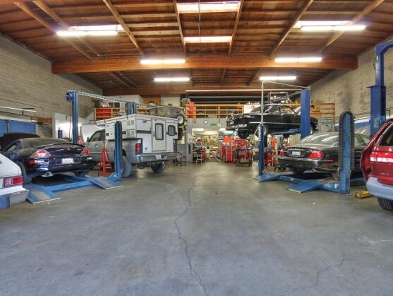 More Photos Of 170 Ford Way, Novato Warehouse For Lease