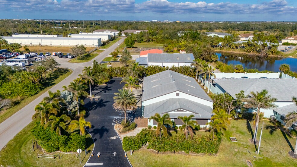 More Photos Of 8270 Pascal Dr, Punta Gorda Service For Sale