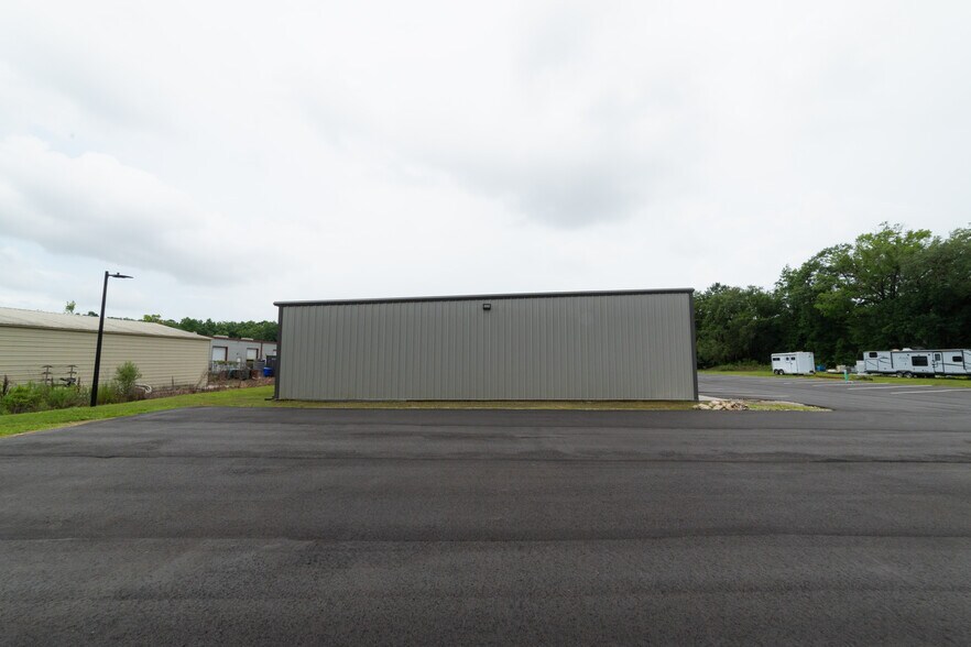 More Photos Of 4557 Savannah Hwy, Ravenel Light Manufacturing For Lease