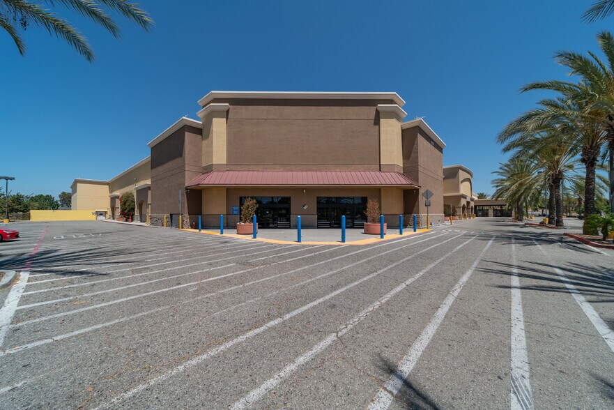 Primary Photo Of 11729 Imperial Hwy, Norwalk Freestanding For Sale