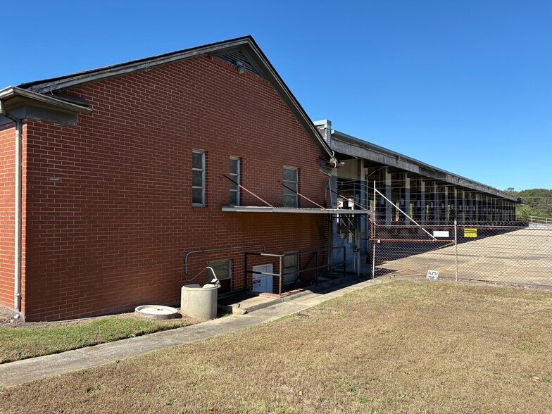 More Photos Of 475 Guy Paine Rd, Macon-Bibb Truck Terminal For Sale