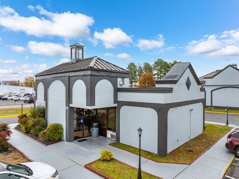 More Photos Of 2525 N Salisbury Blvd, Salisbury Hotel For Sale
