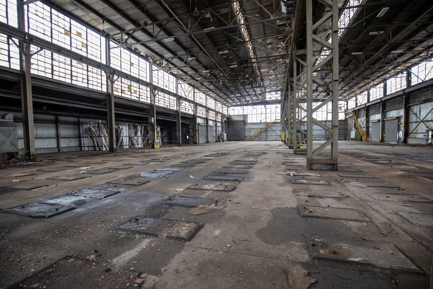 More Photos Of 2800 E Dunes Hwy, Gary Warehouse For Lease