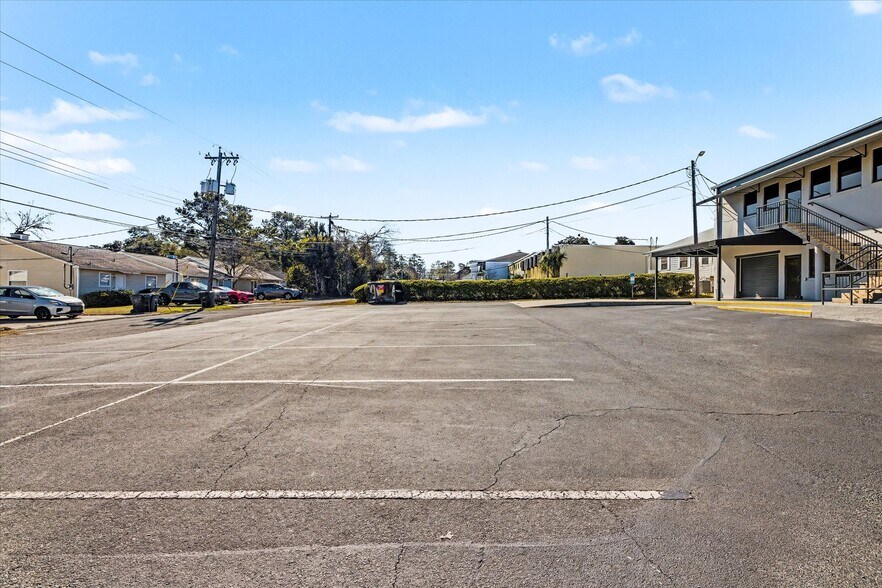 More Photos Of 369 Office Plaza Dr, Tallahassee Office For Lease