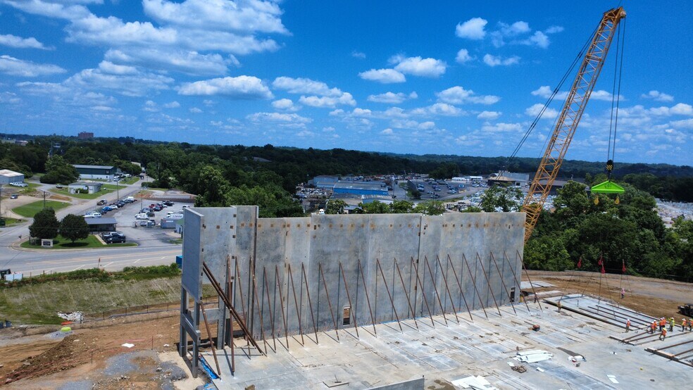 More Photos Of 3600 Central Pike, Hermitage Warehouse For Lease