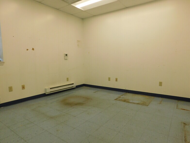 More Photos Of 813 N 4th St, Allentown Warehouse For Lease