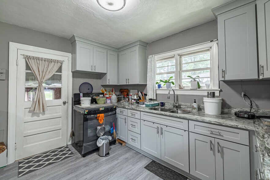 More Photos Of 4933 George Washington Mem Hwy, Yorktown Land For Sale