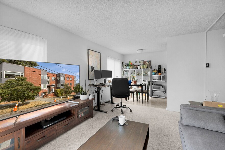 More Photos Of 2424 E Denny Way, Seattle Apartments For Sale