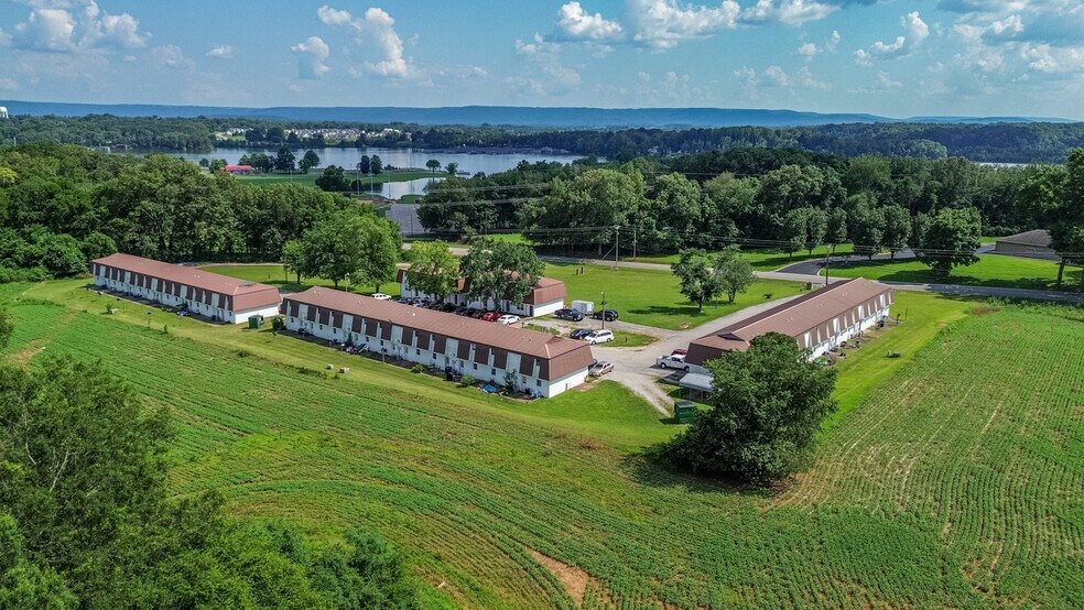 More Photos Of 2000 Old Tullahoma Rd, Winchester Apartments For Sale
