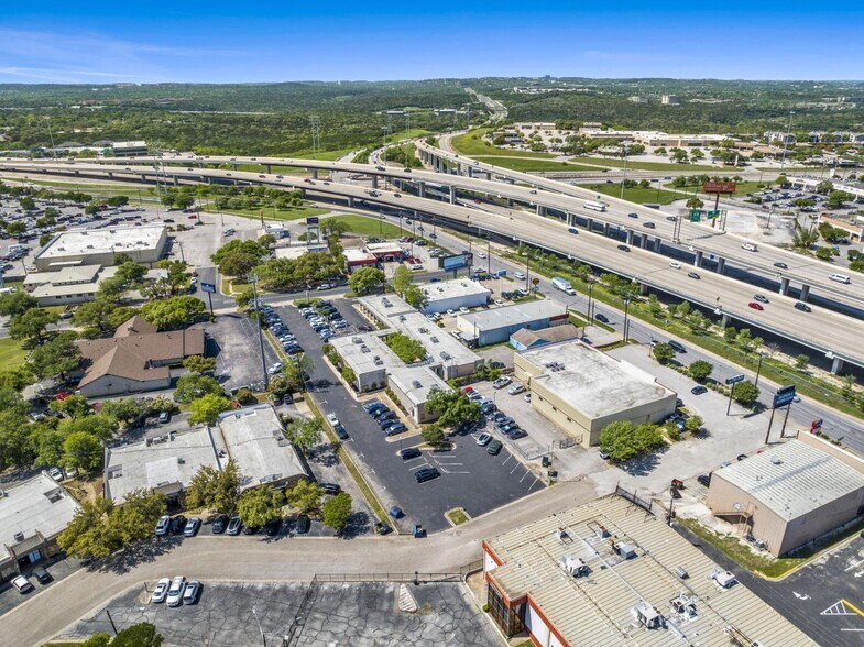 More Photos Of 4419 Frontier Trl, Austin Medical For Lease