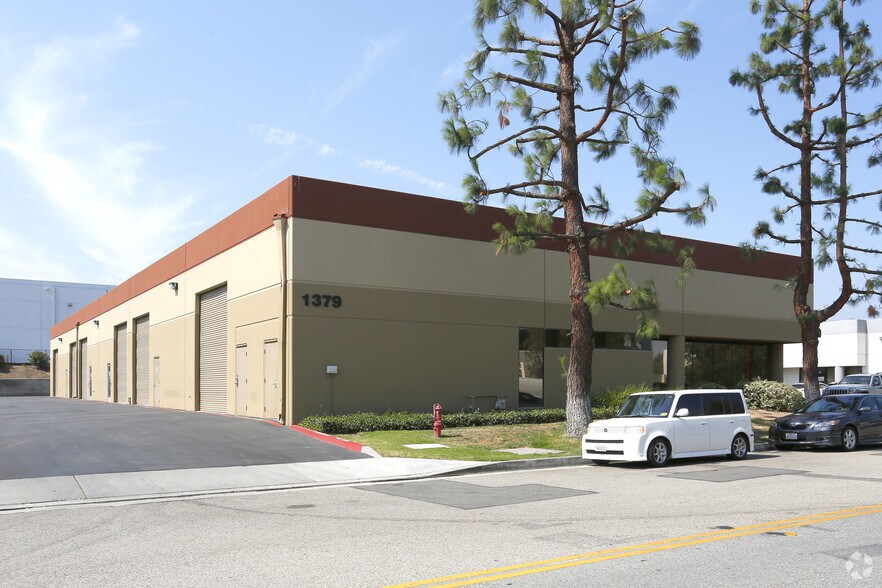 Primary Photo Of 1379 Pico St, Corona Warehouse For Lease