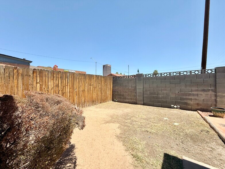 More Photos Of 309 W Mcdowell Rd, Phoenix Office Residential For Lease