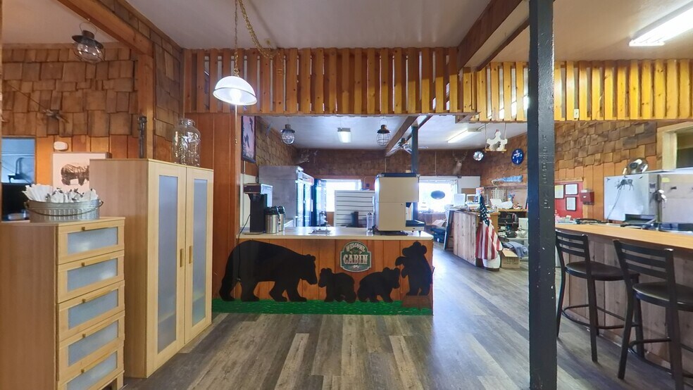 More Photos Of 5588 Highway 8, Deary General Retail For Sale