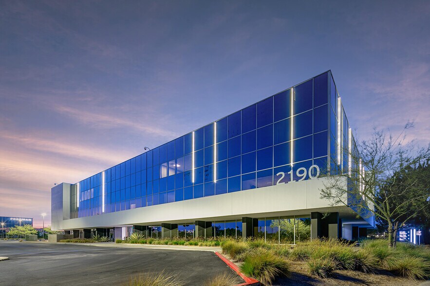 Primary Photo Of 2190 Towne Centre Pl, Anaheim Office For Sale