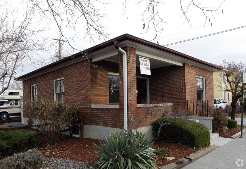 More Photos Of 119 Thoma St, Reno Office For Lease