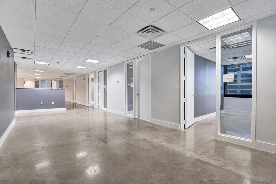 More Photos Of 200 S Andrews Ave, Fort Lauderdale Medical For Sale