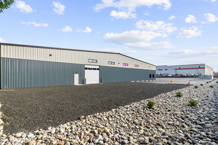 More Photos Of 8991 Select Ct SE, Tumwater Warehouse For Lease