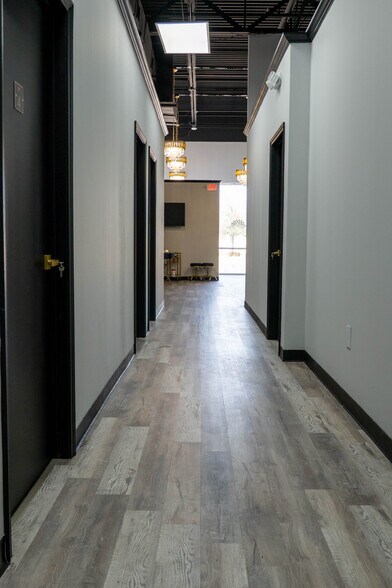 More Photos Of 24711 Katy Fwy, Katy General Retail For Sale