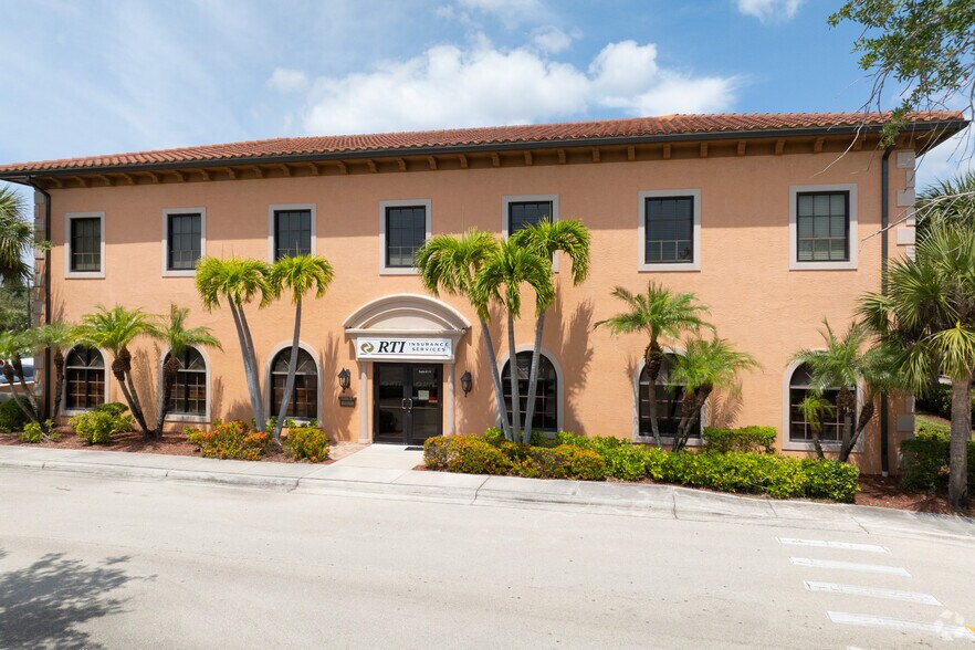 More Photos Of 9681 Gladiolus Dr, Fort Myers Office For Lease