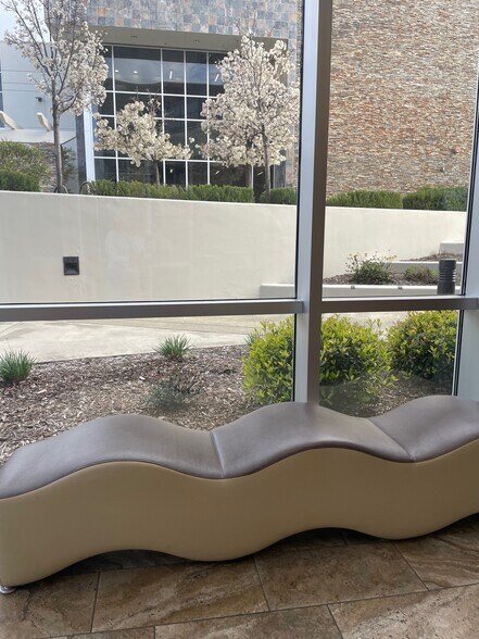 More Photos Of 970 Reserve Dr, Roseville Loft Creative Space For Sale