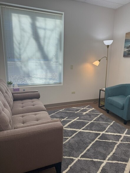 More Photos Of 965 S Kipling, Lakewood Medical For Sale