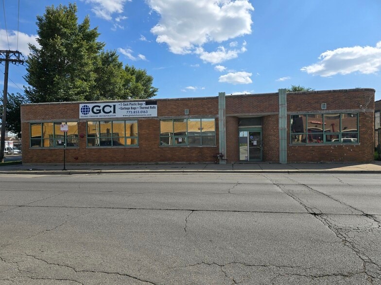 More Photos Of 4535 W Addison St, Chicago Warehouse For Sale
