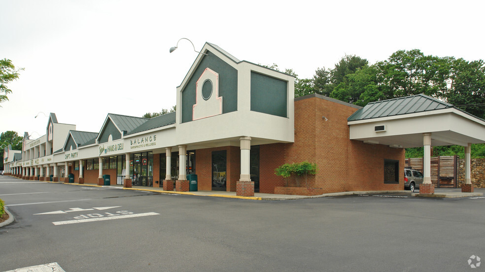 Primary Photo Of I-581 @ I-581 & Rte. 220 & Franklin Rd., Roanoke Unknown For Lease