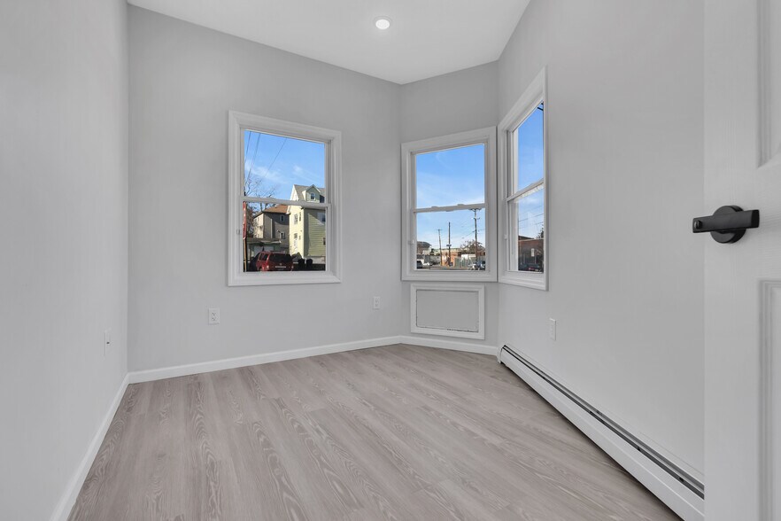 More Photos Of 167-169 Smith St, Elizabeth Apartments For Sale