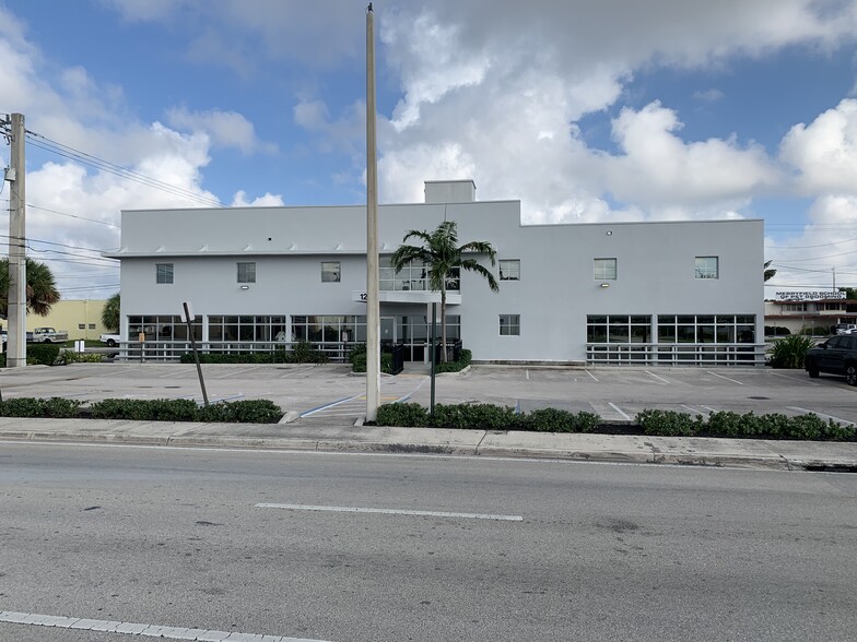 Primary Photo Of 1299 E Commercial Blvd, Oakland Park Medical For Lease