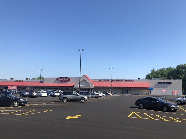 More Photos Of 6000-6052 Central Ave, Portage Storefront For Lease