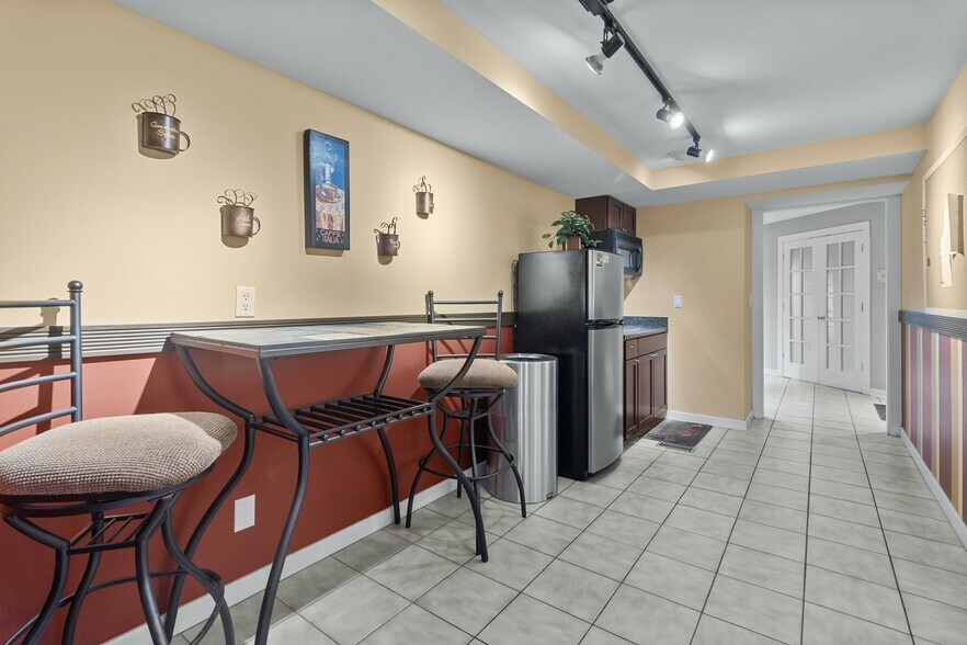 More Photos Of 4320 Spring Creek Rd, Rockford Office For Lease