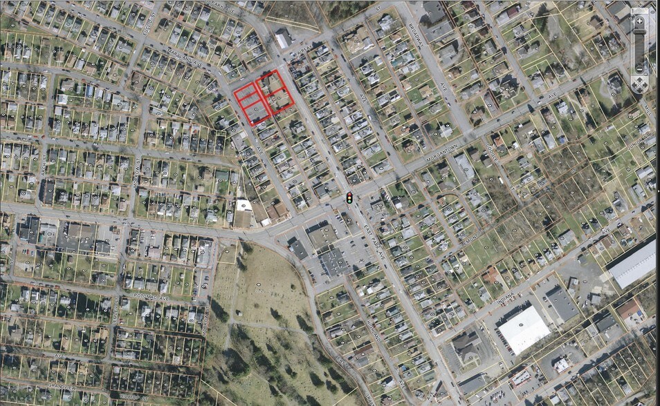 More Photos Of 801 E Park Ave, Fairmont Storefront For Sale