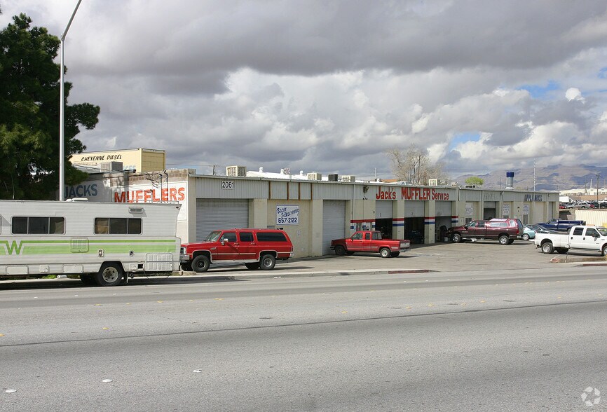 More Photos Of 2061 Losee Rd, North Las Vegas Auto Repair For Sale