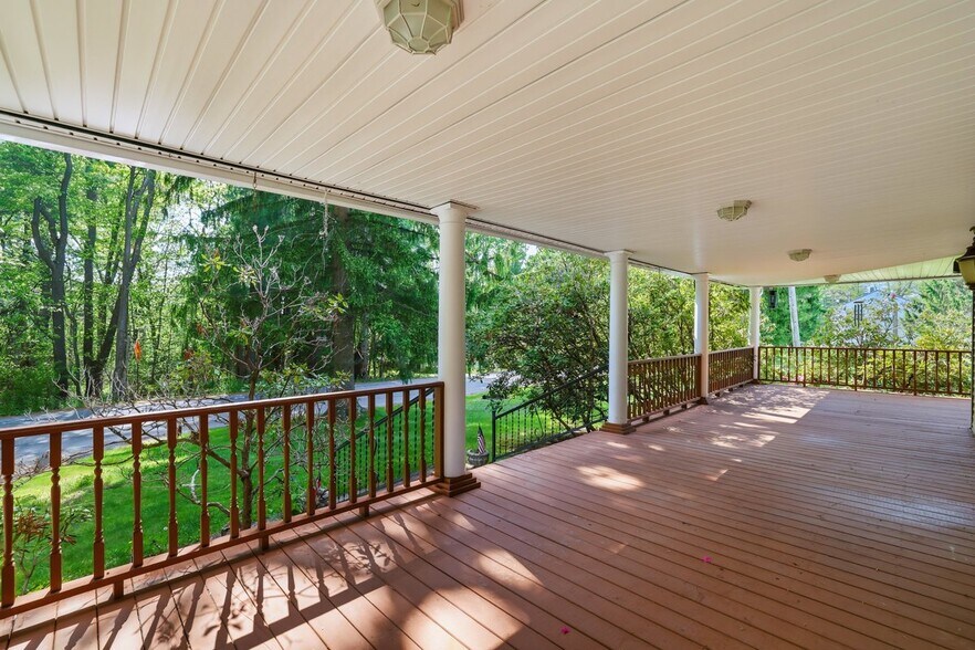 More Photos Of 1015 PA-390, Greentown Hospitality For Sale