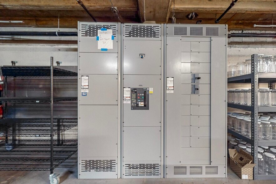 More Photos Of 1510-1512 1st St NW, Albuquerque Industrial For Sale