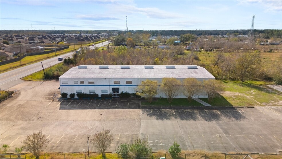 More Photos Of 4820 FM 2004 Rd, Hitchcock Warehouse For Sale