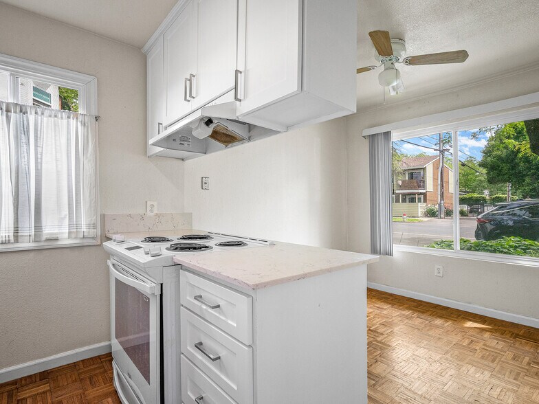 More Photos Of 718 13th St, Sacramento Apartments For Sale
